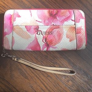 Guess Wristlet Wallet